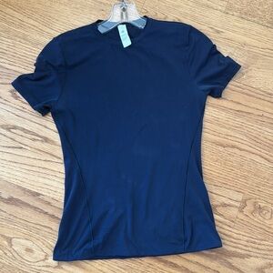 Lululemon navy Nula hip-length ultrasoft crewneck short-sleeve ahirt